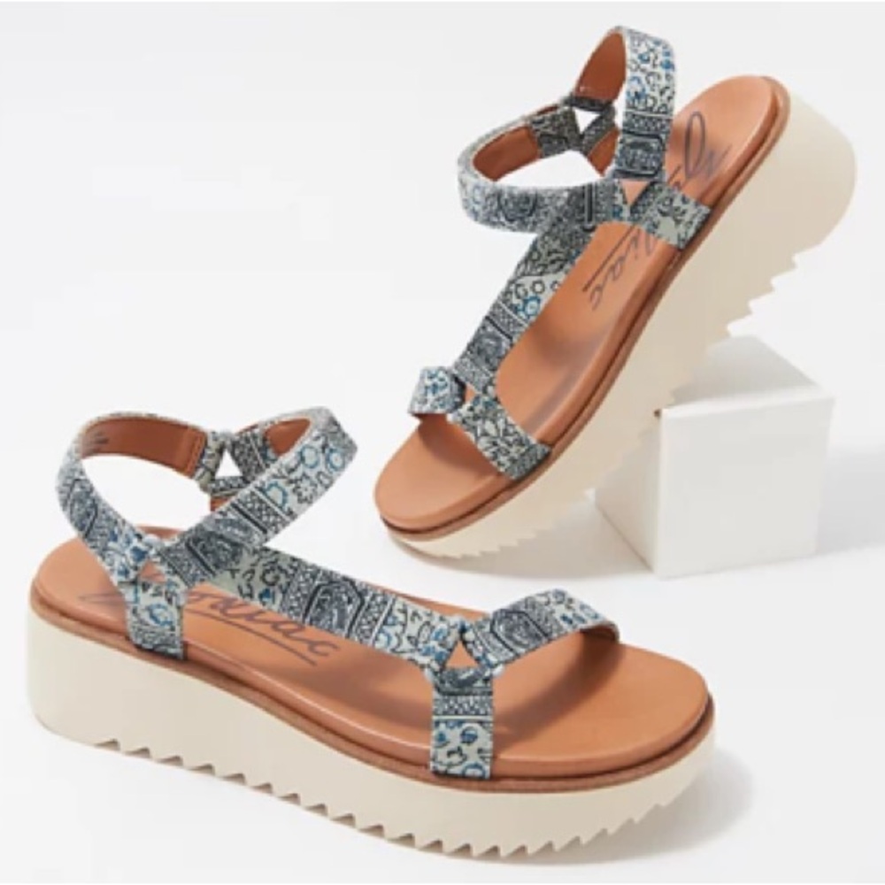 Zodiac Scarf Patterned  Platform Sport Sandals Bria